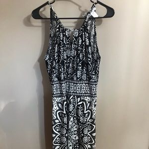 Black and white summer mini dress